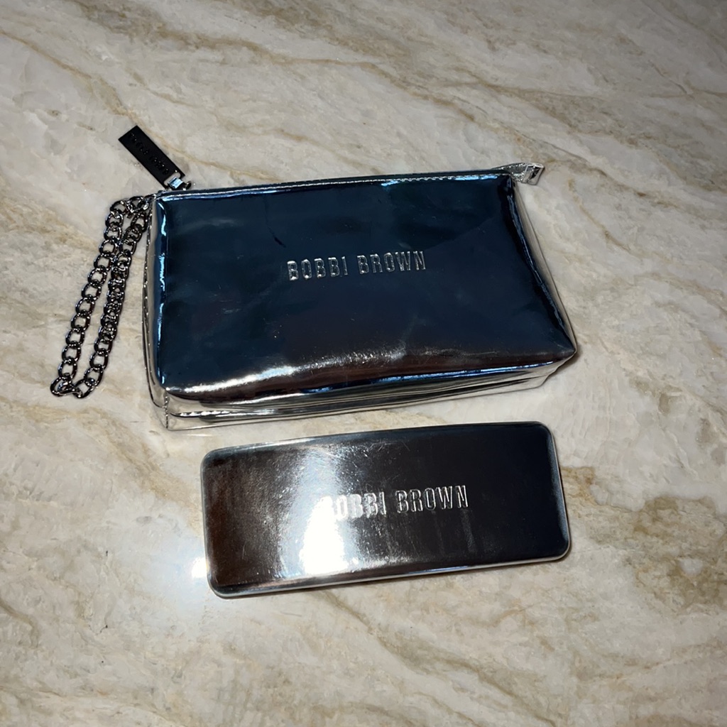 New Bobbi Brown Silver Wristlet Clutch Makeup Bag With Glasses Case